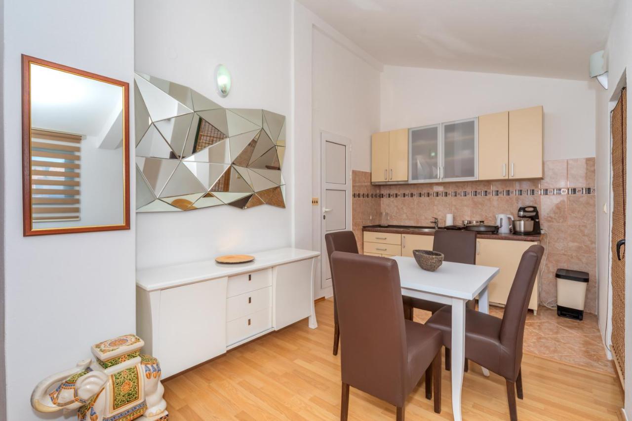 Apartman Sara Bar Exterior photo