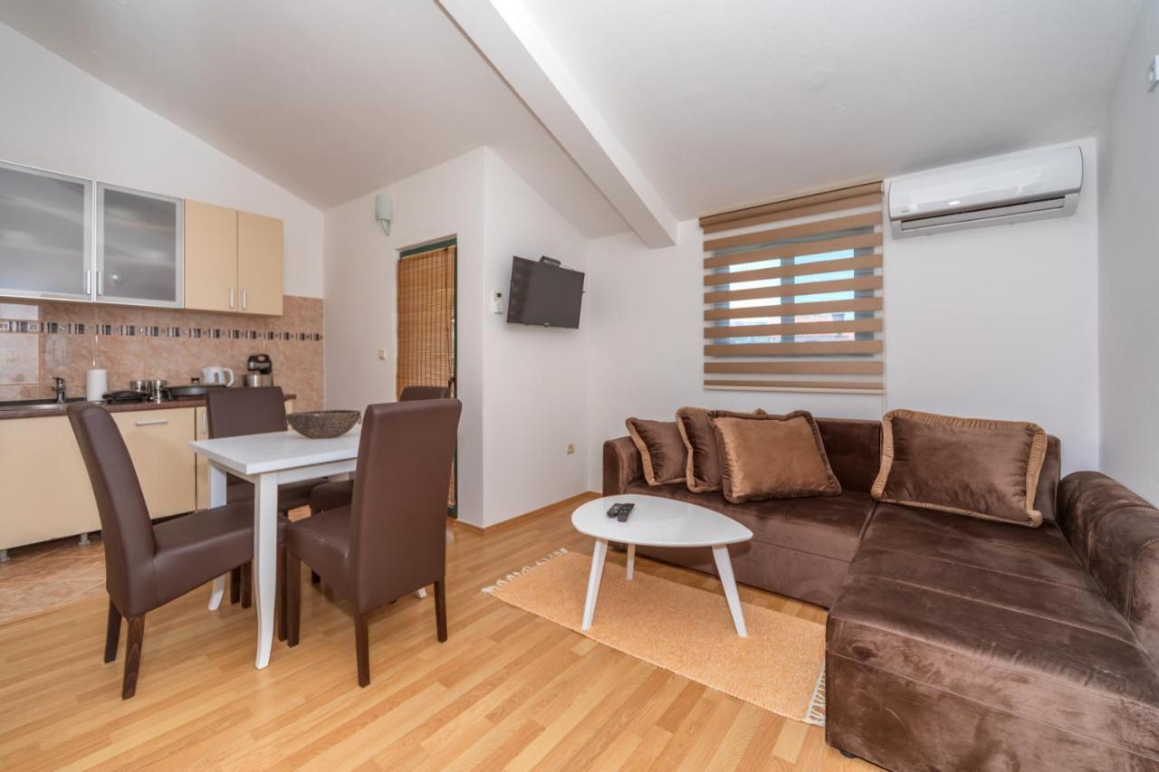 Apartman Sara Bar Exterior photo
